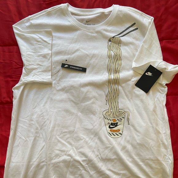 Men’s Nike Tee - Picture 1 of 1
